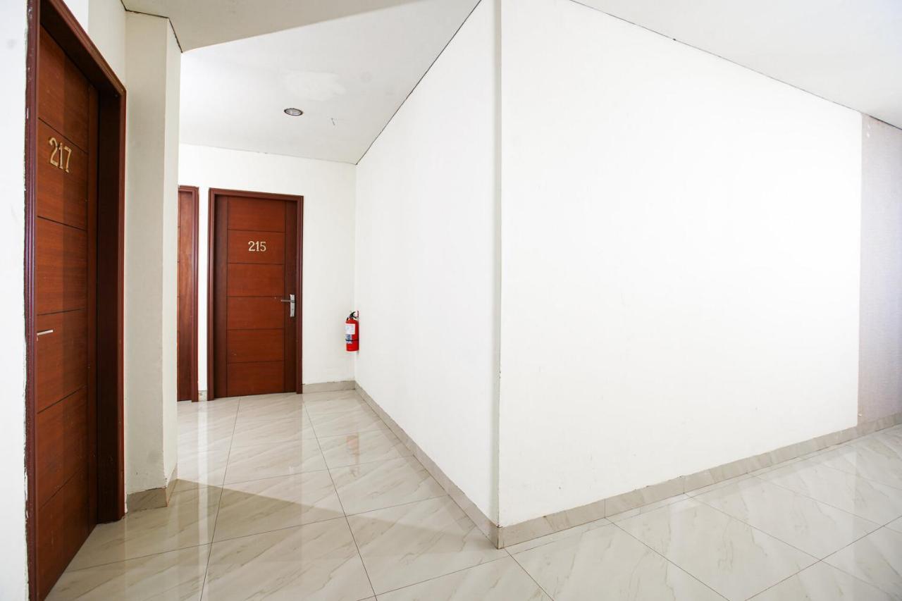 Reddoorz Near Trade Center 3 Hotel 2*