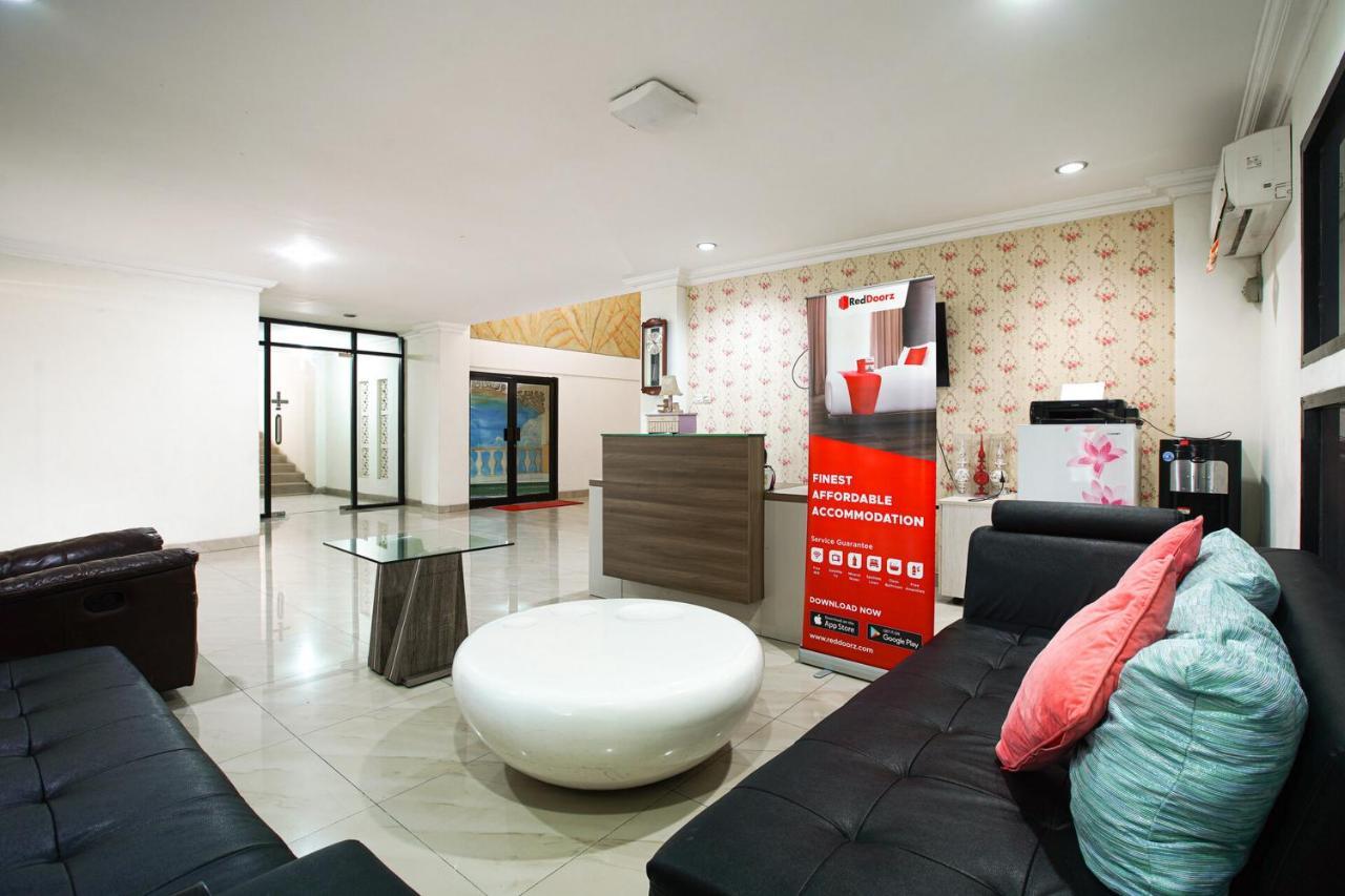 Reddoorz Near Trade Center 3 Hotel 2*
